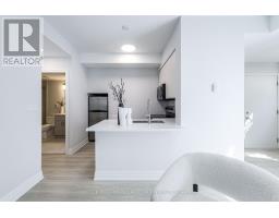802 - 370 Wallace Avenue, Toronto, ON M6P3P2 Photo 11