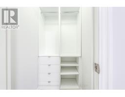 802 - 370 Wallace Avenue, Toronto, ON M6P3P2 Photo 16