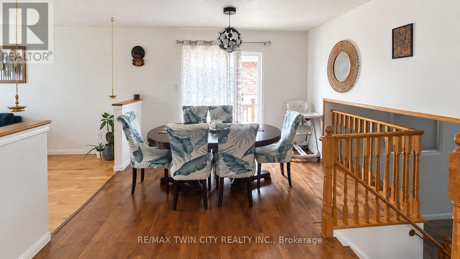 7 BRIARFIELD STREET, Kitchener — photo 8