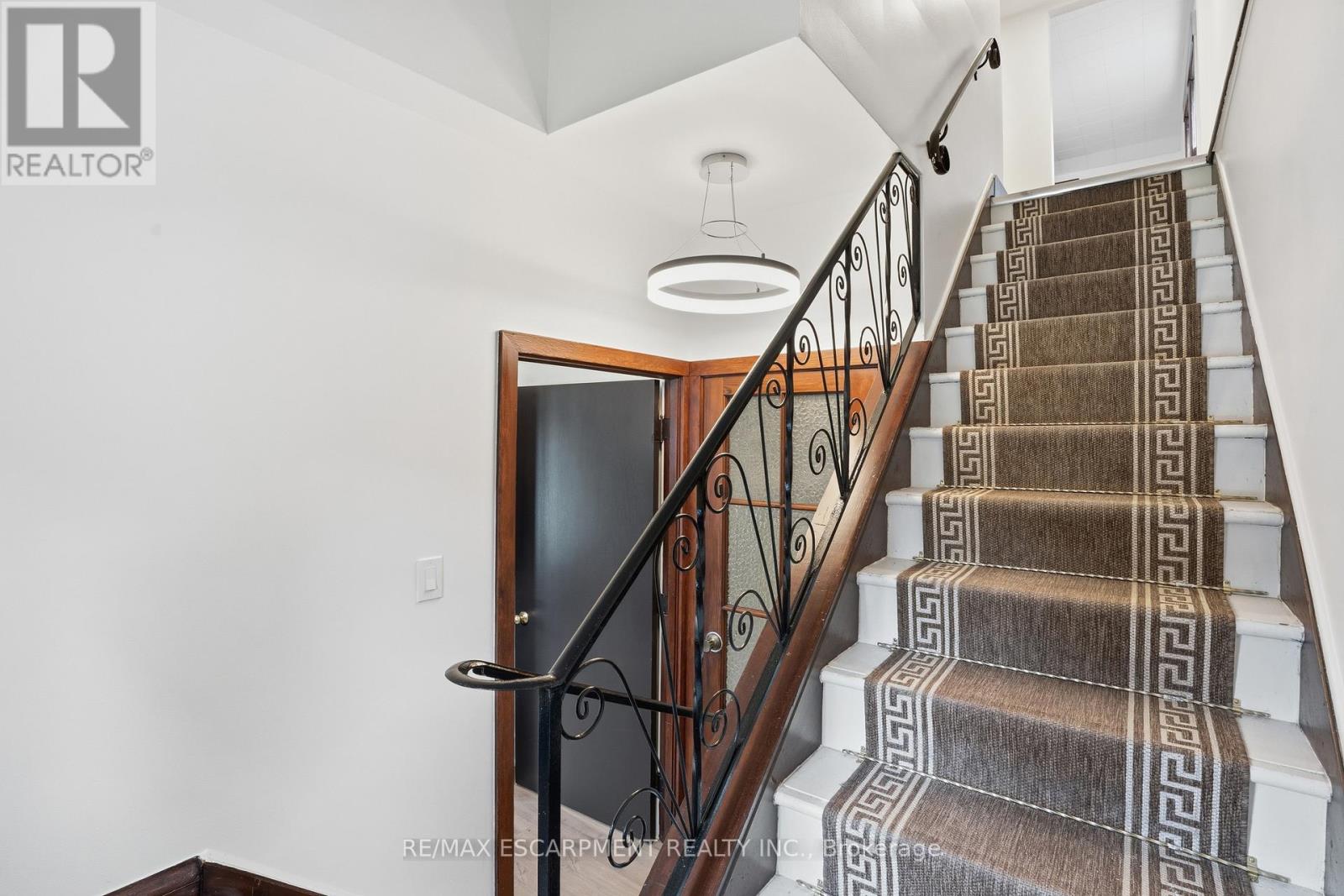 167 BALMORAL AVENUE S - 23