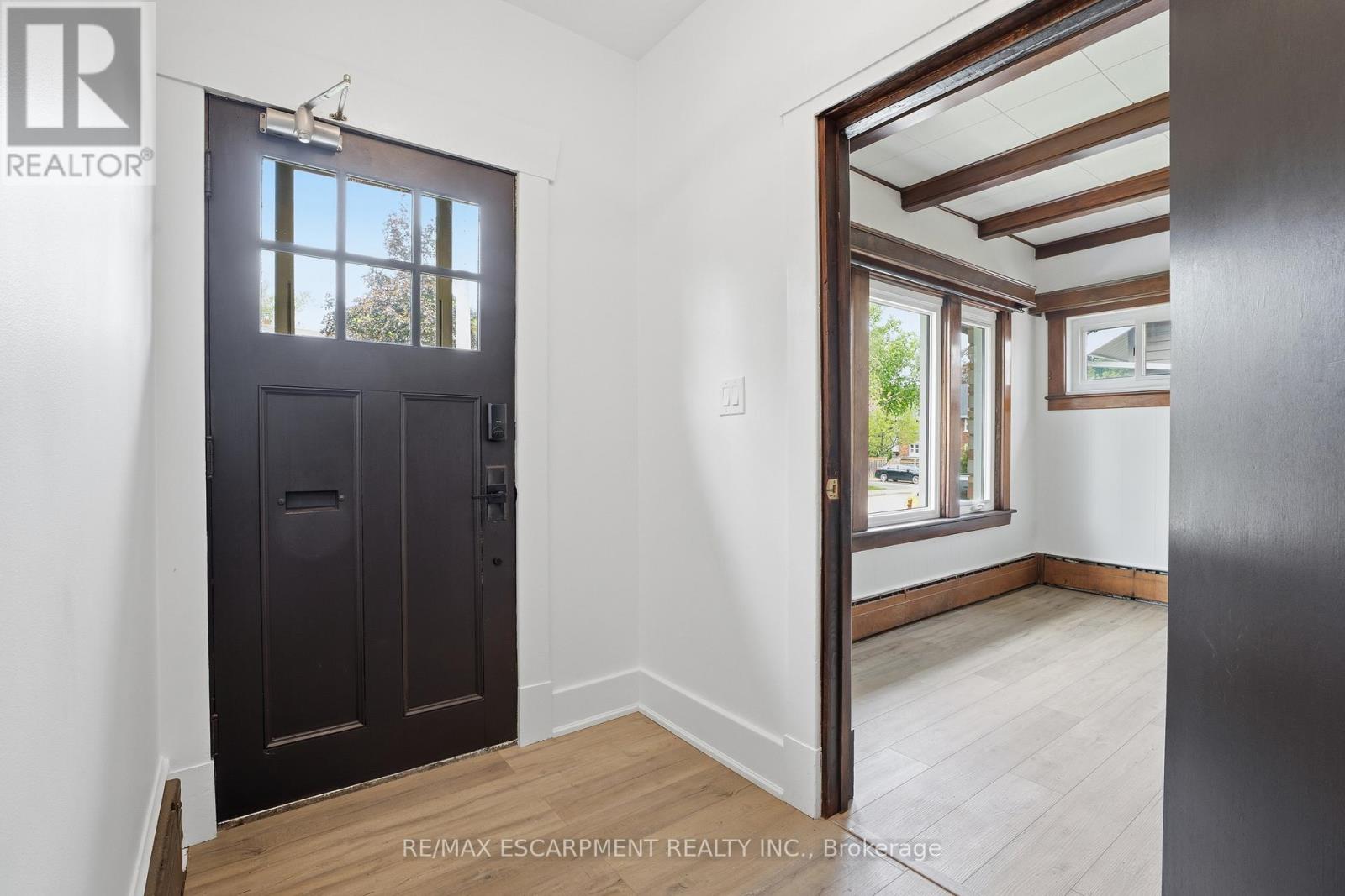 167 BALMORAL AVENUE S - 3