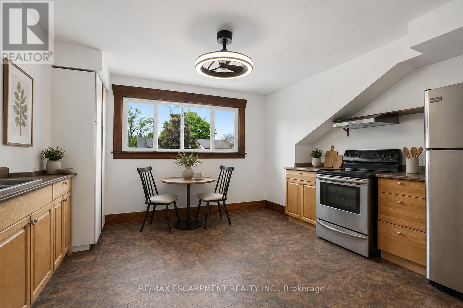 167 BALMORAL AVENUE S - 33