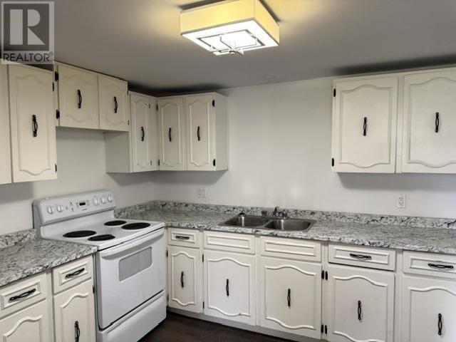 130 WALKER Avenue - 13