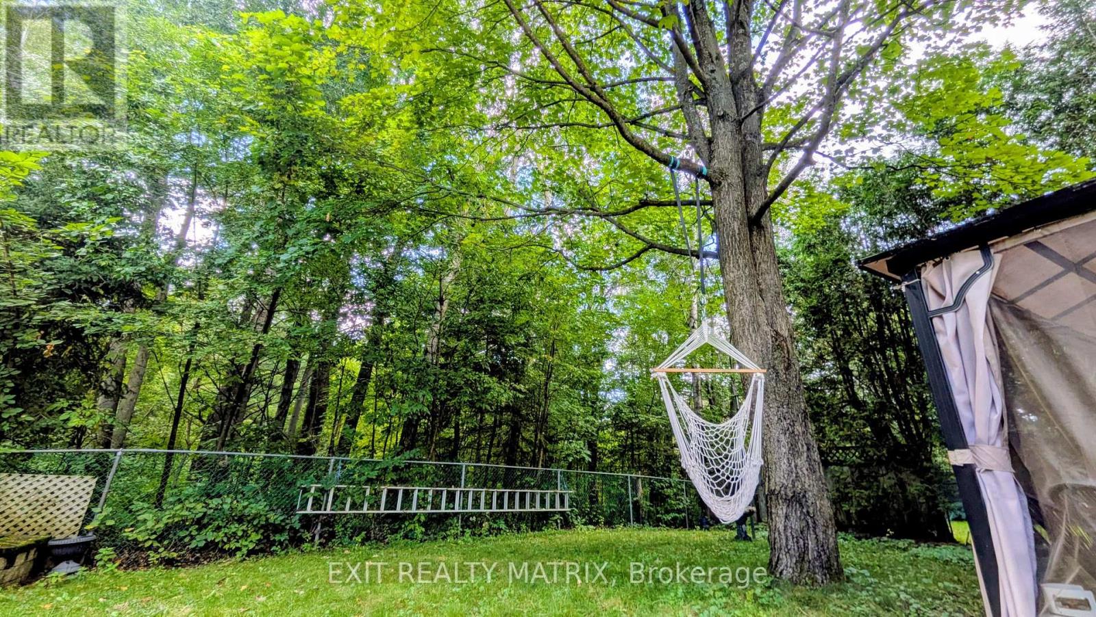 270 FERNLEAF CRESCENT, Ottawa. Luxury613. By Peter Sagos - Image 37