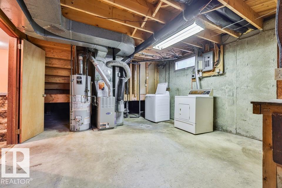 1046 Strathcona DR - 33