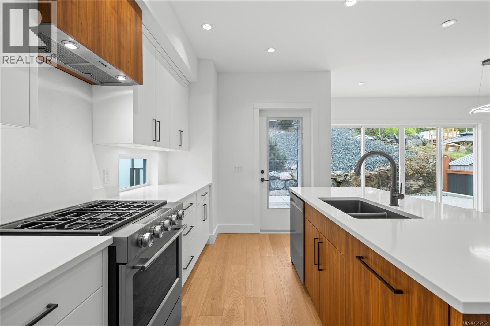122 Bray Rd - 10