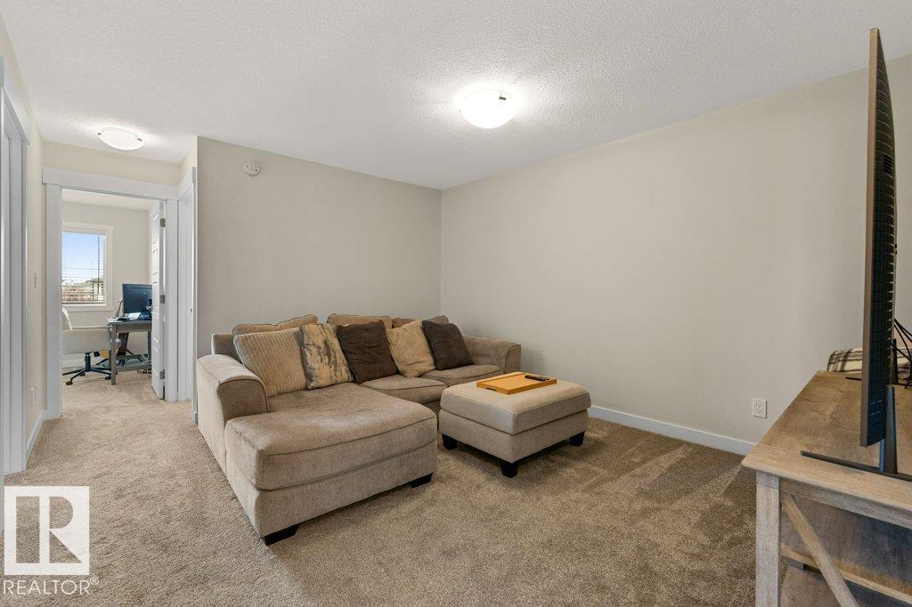 33 TAYLOR CT - 22