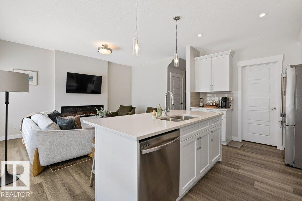 33 TAYLOR CT - Image 17