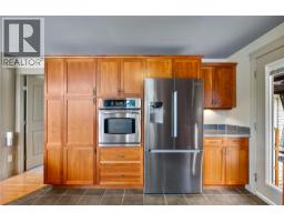 6059 Lake Bay Road, Kamloops, BC V0E1Z1 Photo 12
