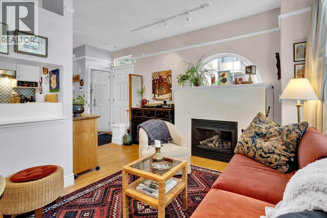 980 W 16TH AVENUE, Vancouver