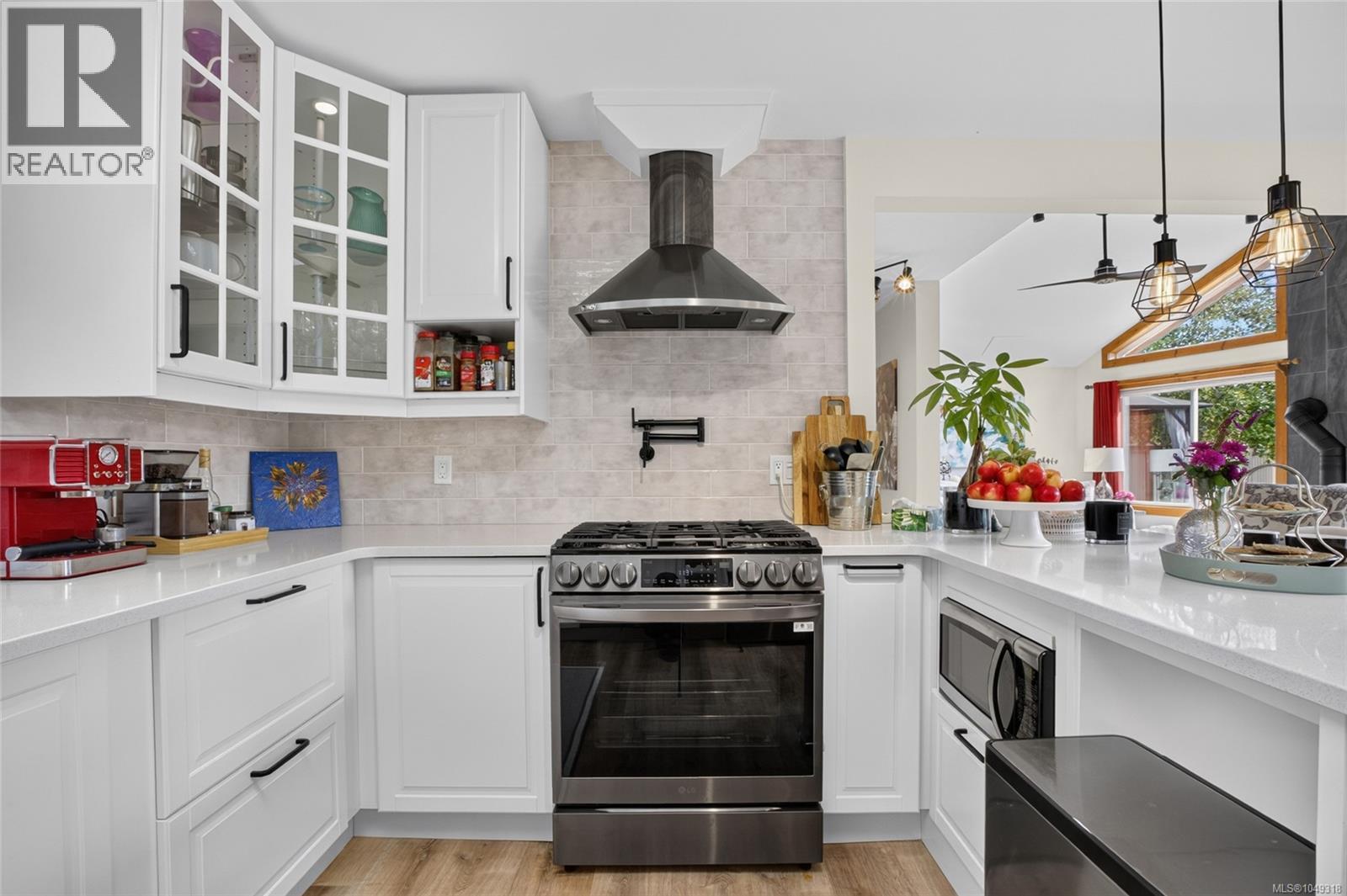 9484 Martin Park Dr - Image 22