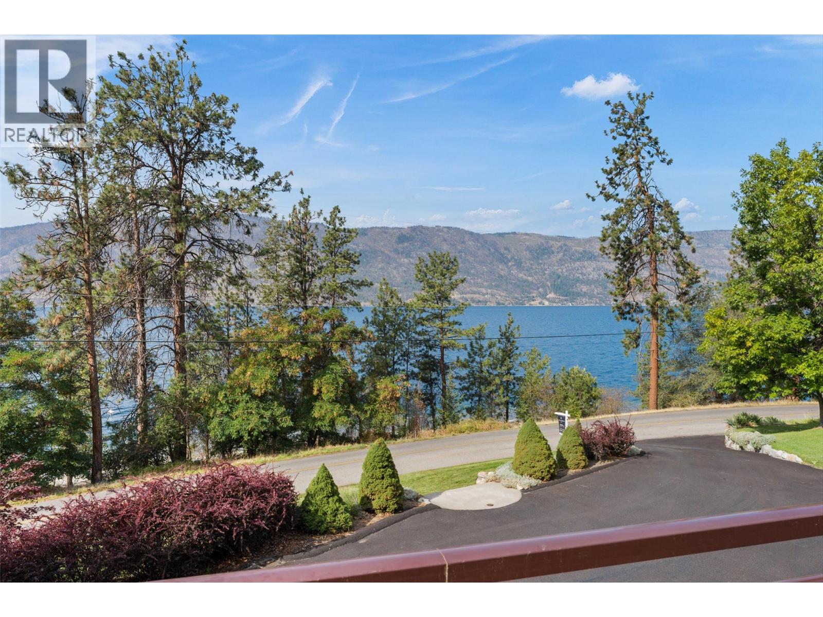 9983 Okanagan Centre Road W, Lake Country - Image 1