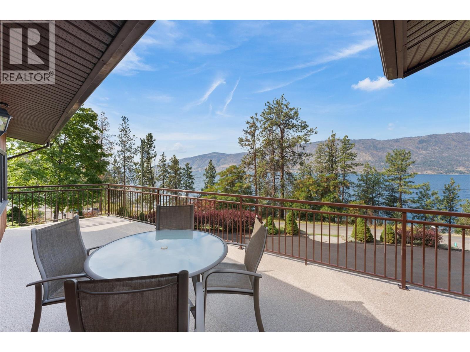9983 Okanagan Centre Road W, Lake Country - Image 1
