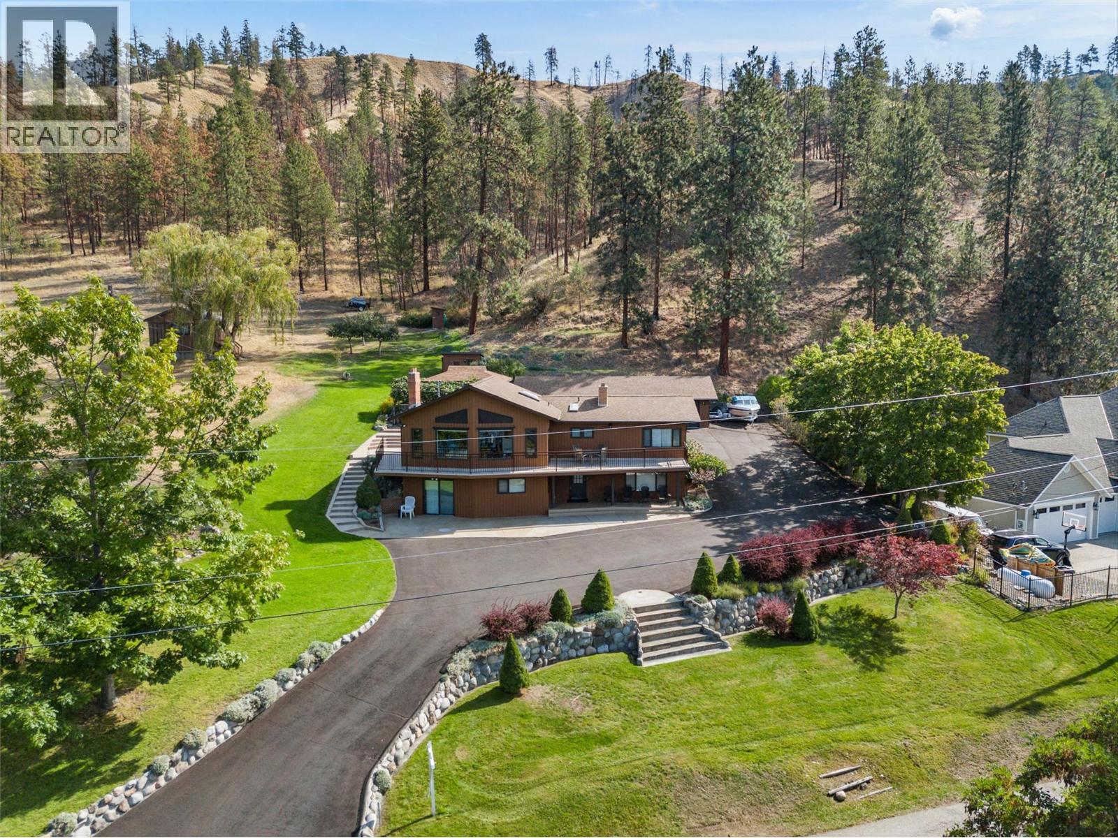 9983 Okanagan Centre Road W, Lake Country