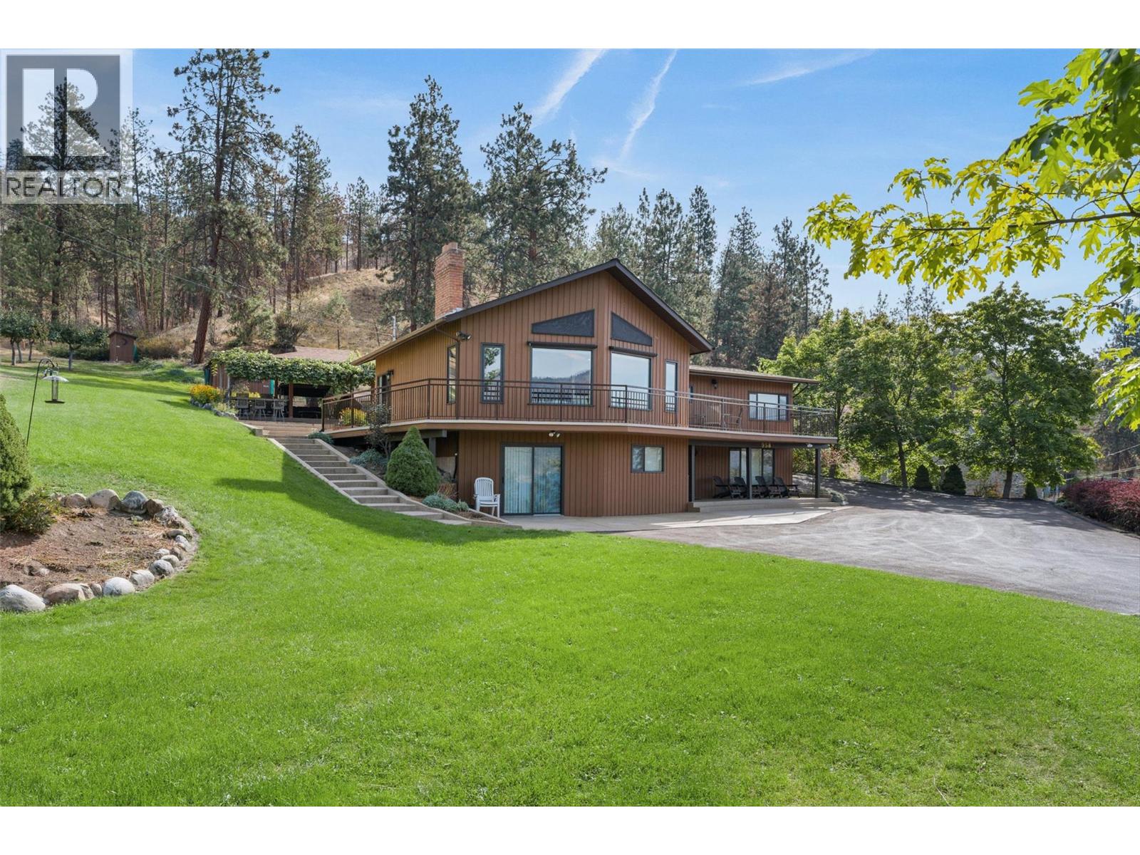 9983 Okanagan Centre Road W, Lake Country - Image 1