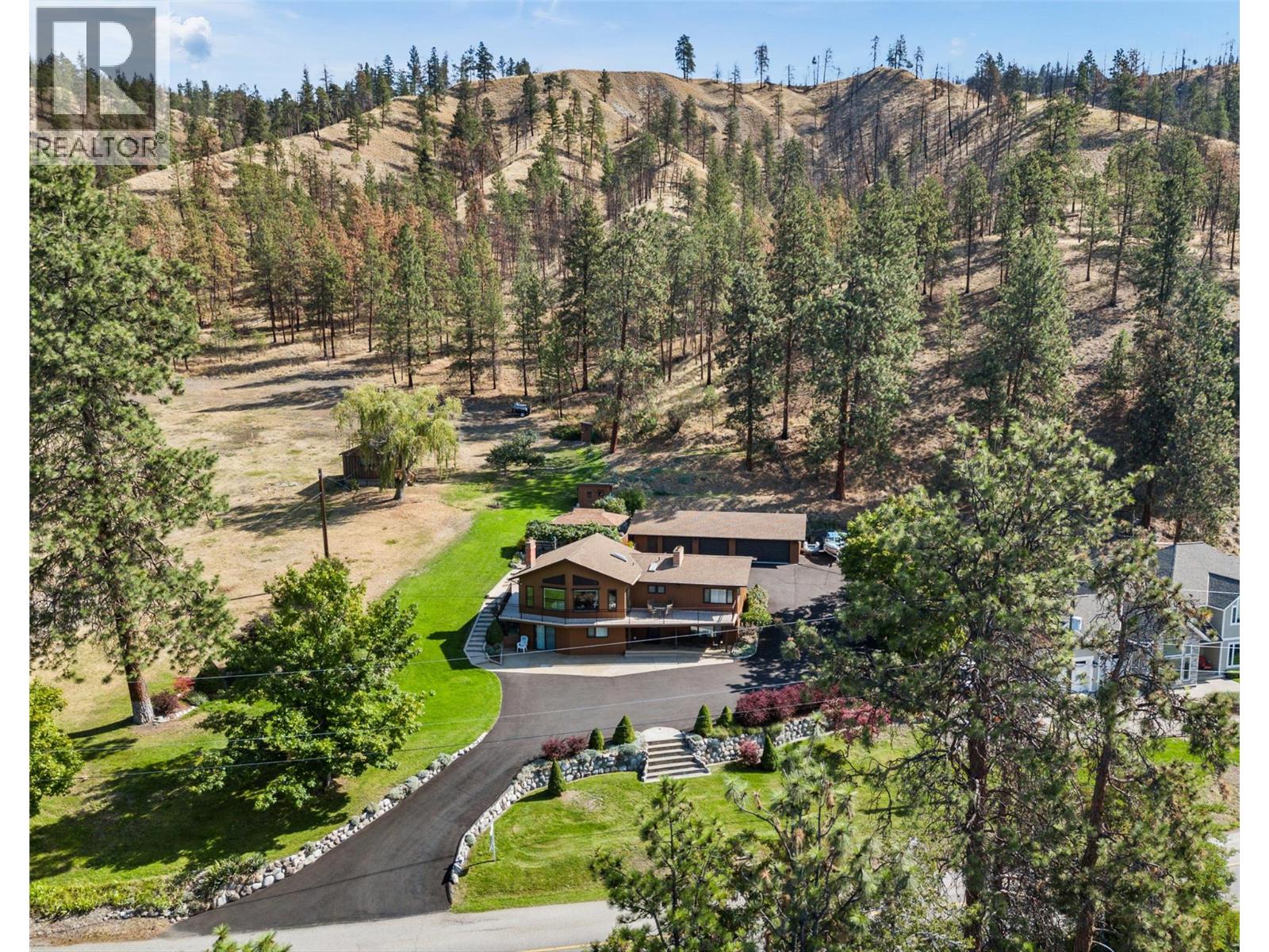 9983 Okanagan Centre Road W, Lake Country - Image 1
