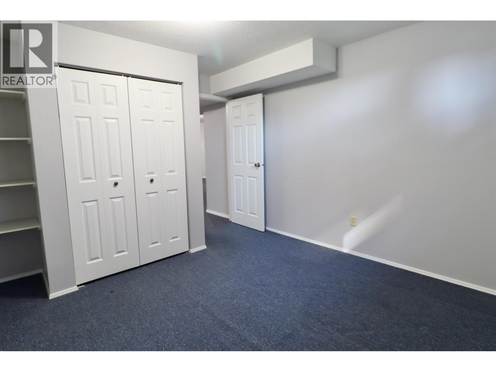 230 WILSON CRESCENT - 14