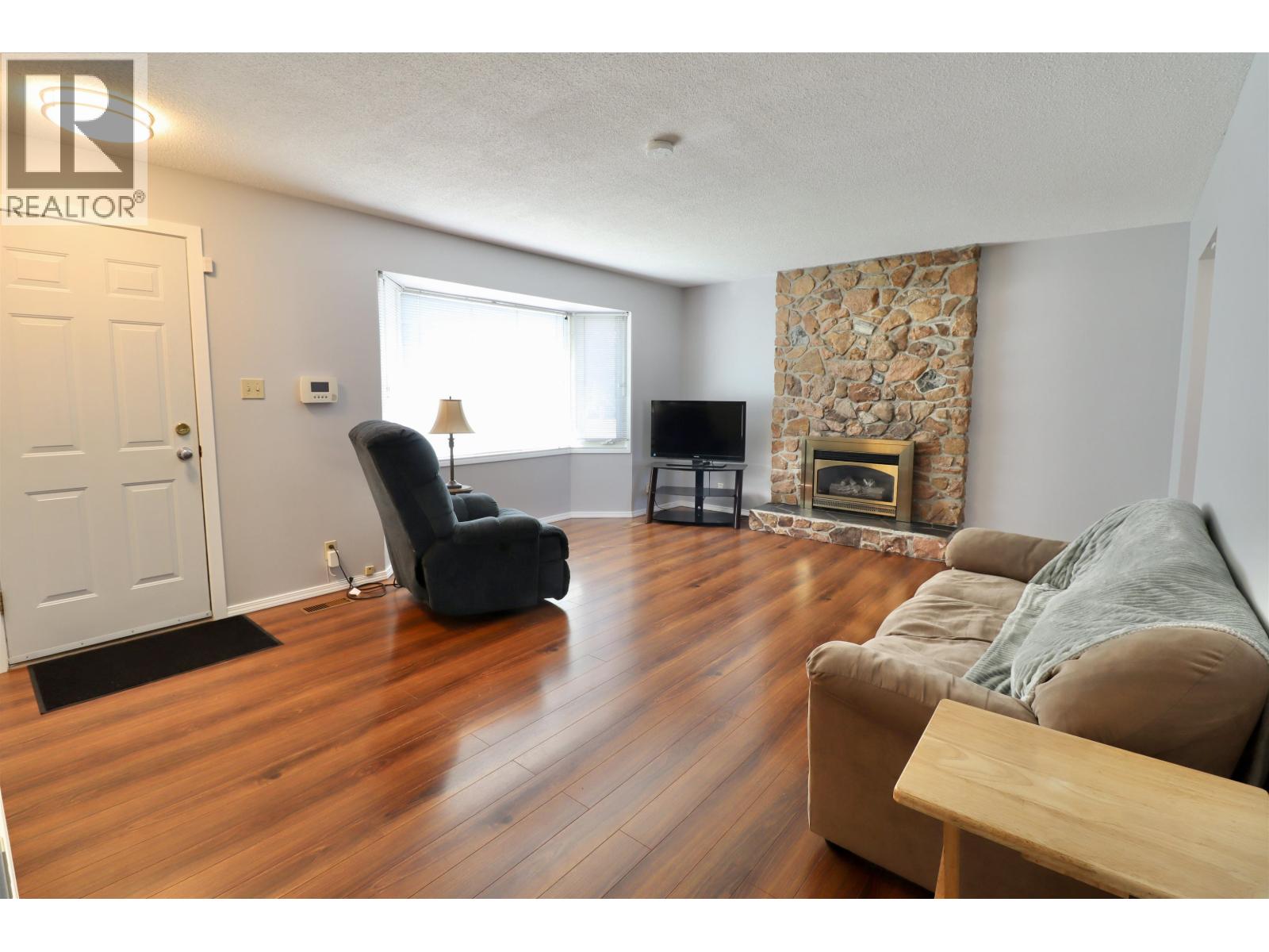 Kitchen of 230 WILSON CRESCENT · Prince George, BC