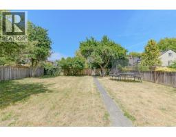 2624 Estevan Ave, Oak Bay, BC V8R2T2 Photo 34
