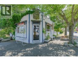 2624 Estevan Ave, Oak Bay, BC V8R2T2 Photo 47