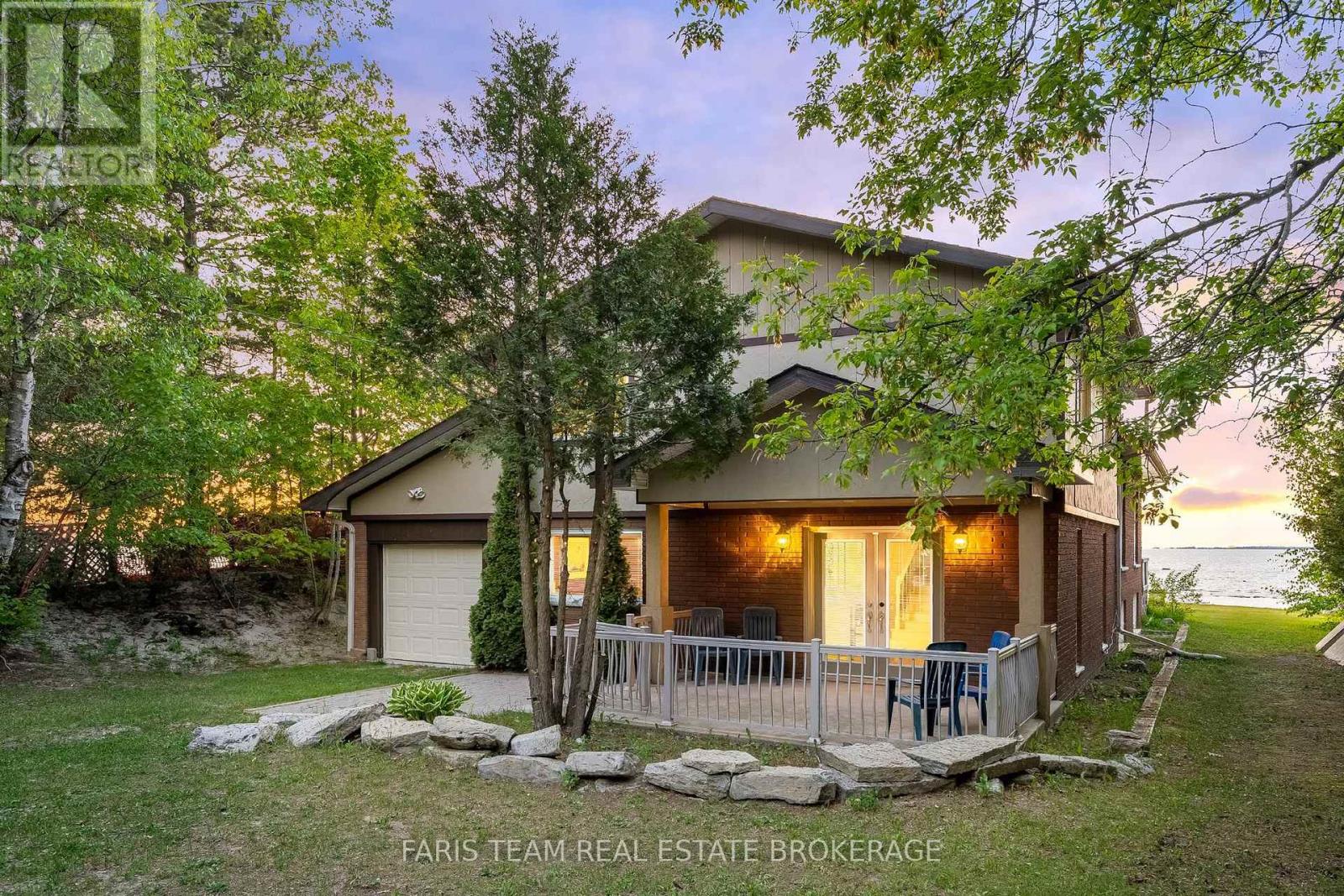 1787 CHAMPLAIN ROAD, Tiny — photo 3
