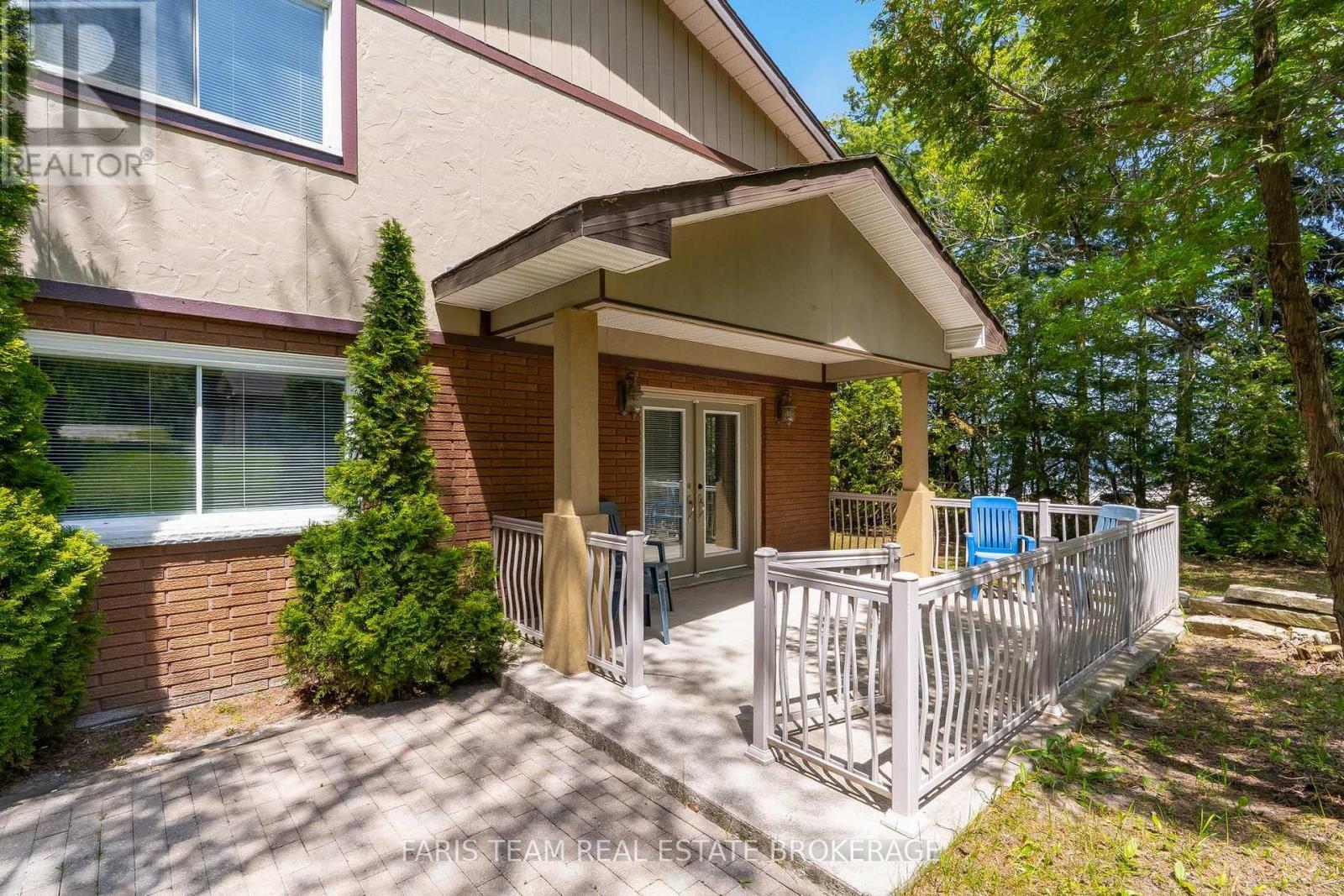 1787 CHAMPLAIN ROAD, Tiny — photo 5