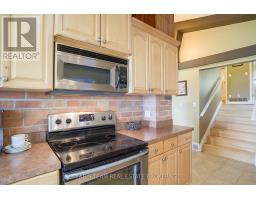 Kitchen - 1787 Champlain Road, Tiny, ON L9M0B6 Photo 8
