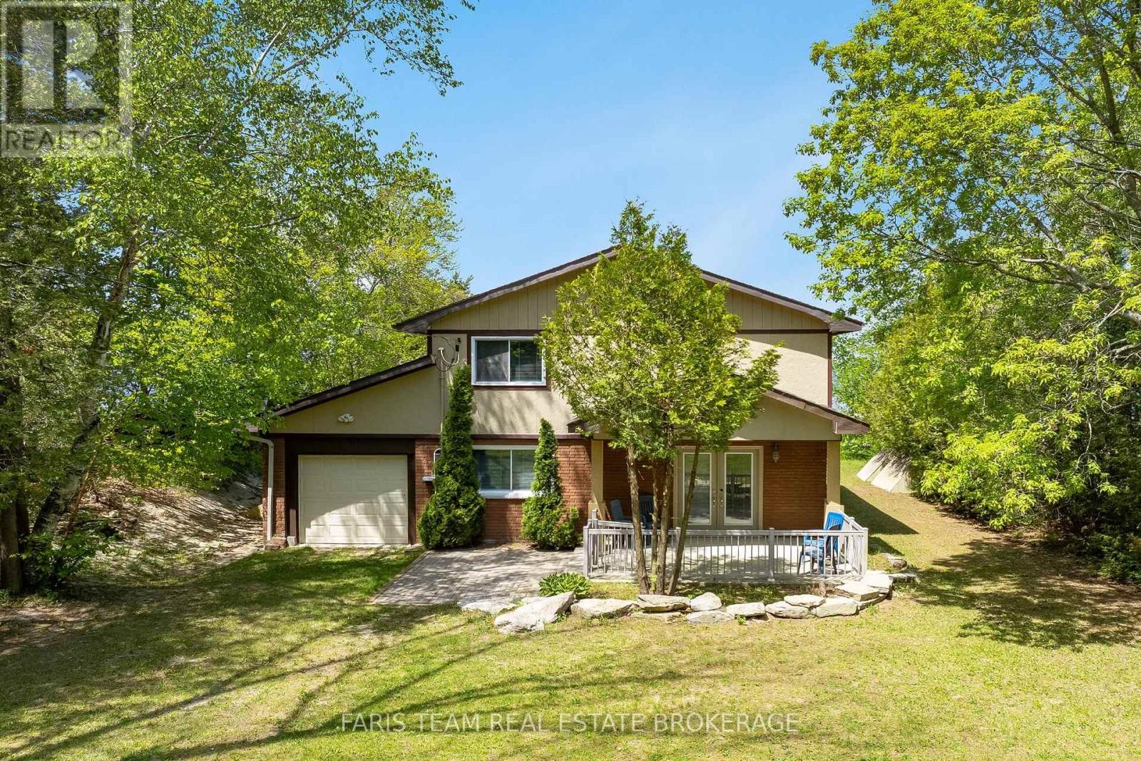 1787 CHAMPLAIN ROAD, Tiny — photo 4