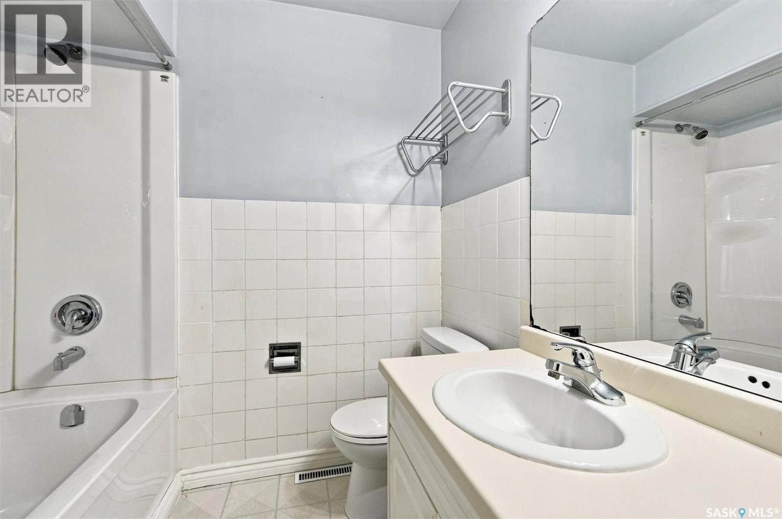 465 Birch CRESCENT - 24