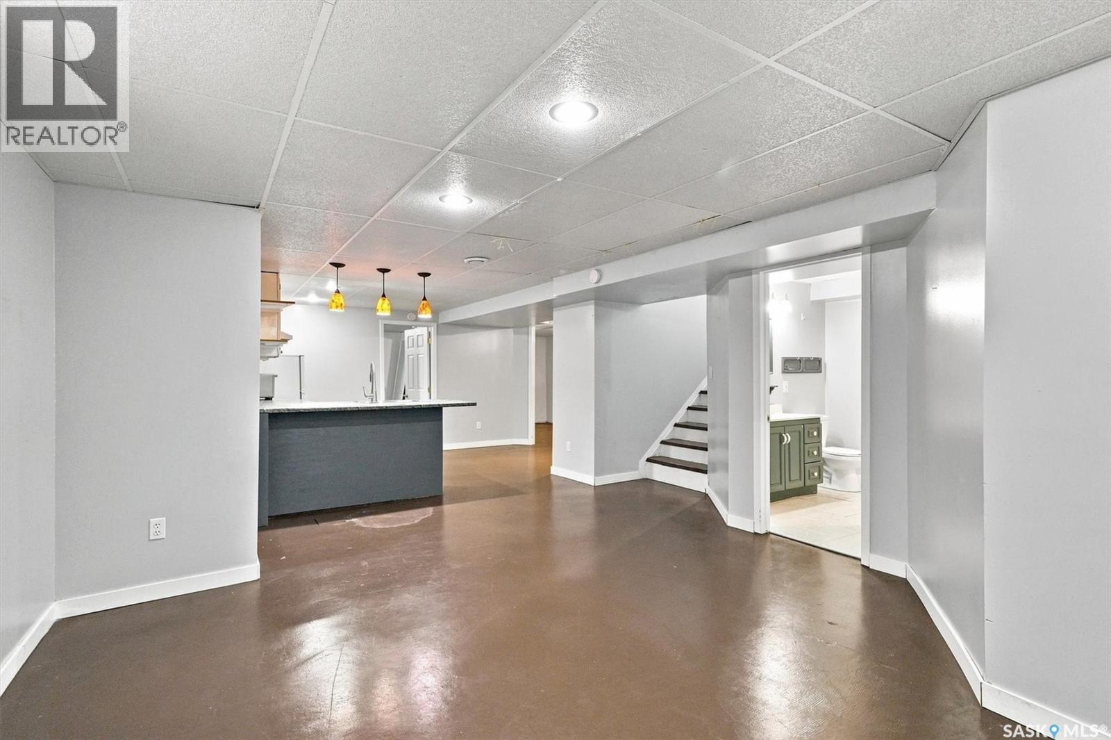 465 Birch CRESCENT - 32