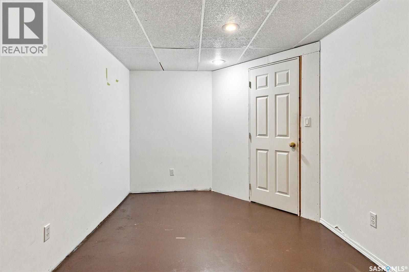 465 Birch CRESCENT - 39