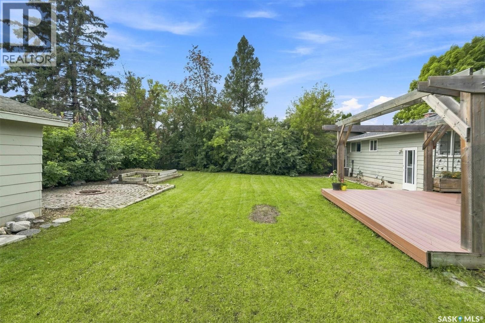 465 Birch CRESCENT - 44