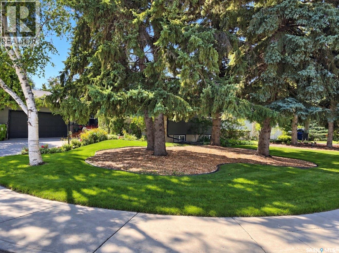 30 Yale CRESCENT, Saskatoon Saskatchewan — photo 4