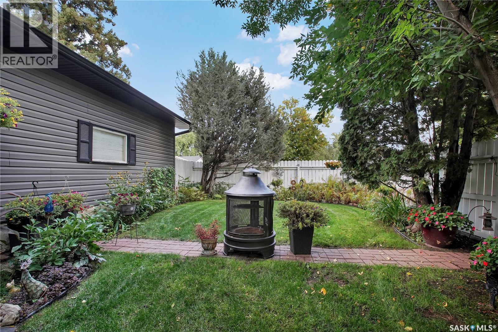 30 Yale CRESCENT - Image 40