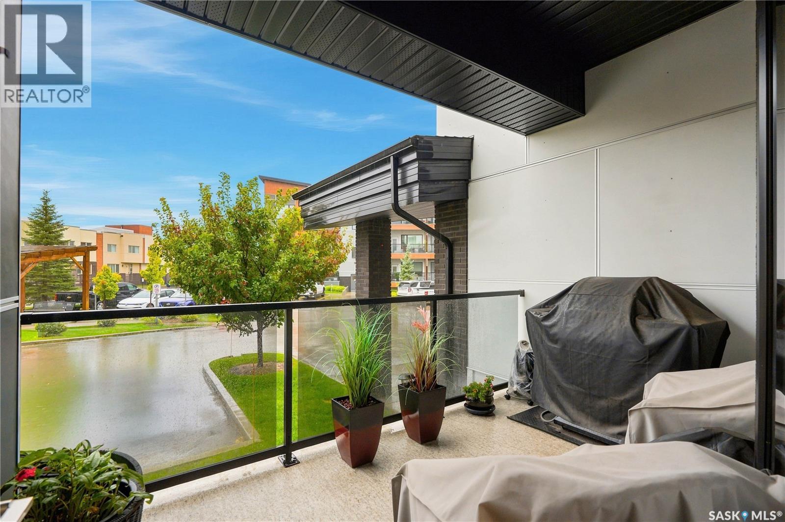#114 105 Willis CRESCENT - 29