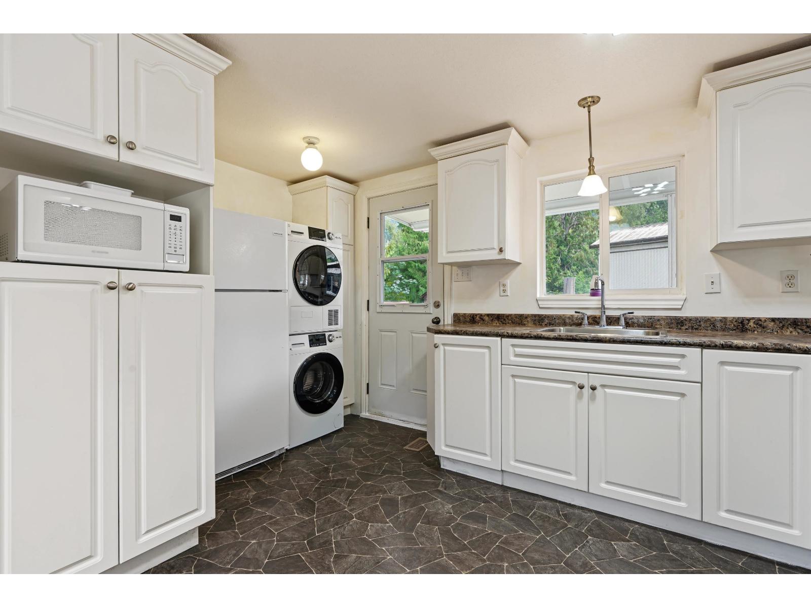 5 2216 LOUGHEED HIGHWAY, Mt Woodside, Agassiz — photo 9