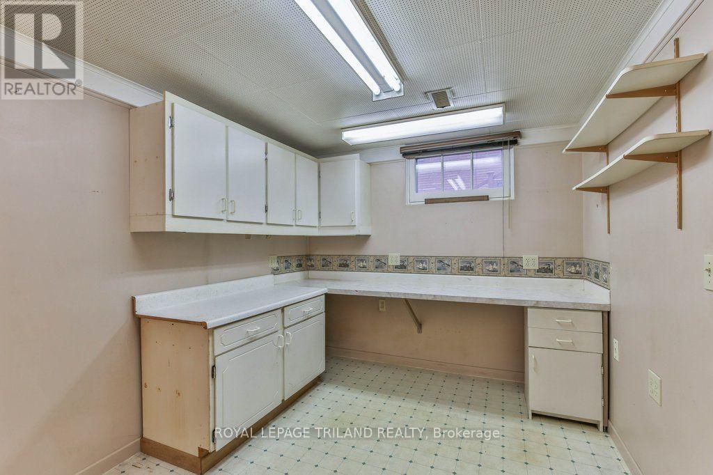 242 BURLINGTON STREET - Image 30