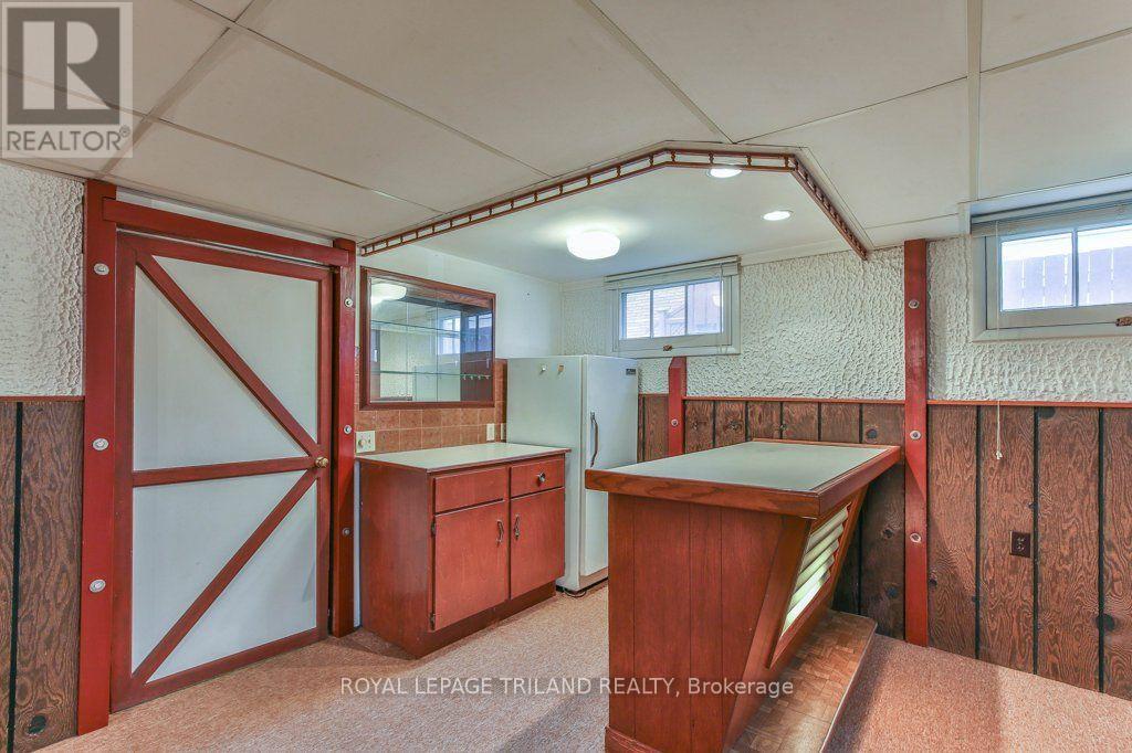 242 BURLINGTON STREET - Image 35