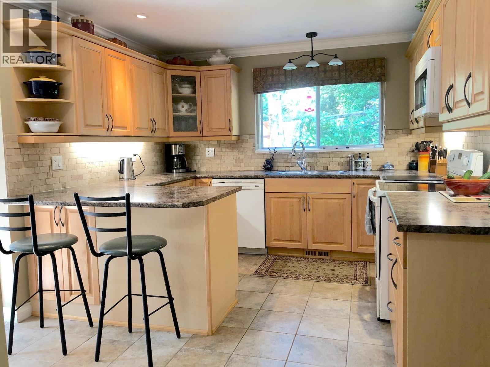 4163 CEDAR DRIVE, Coquitlam — photo 6