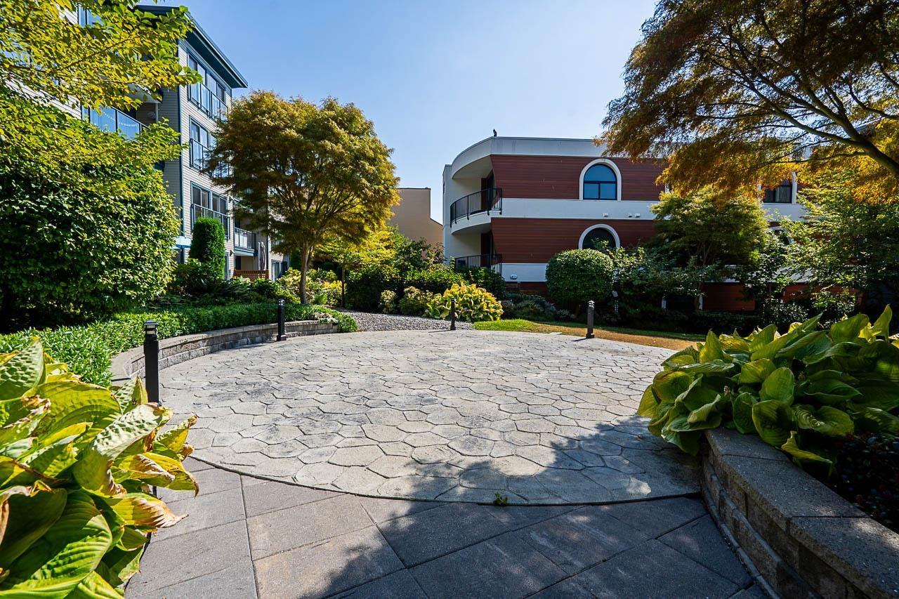 307 15210 PACIFIC AVENUE, White Rock