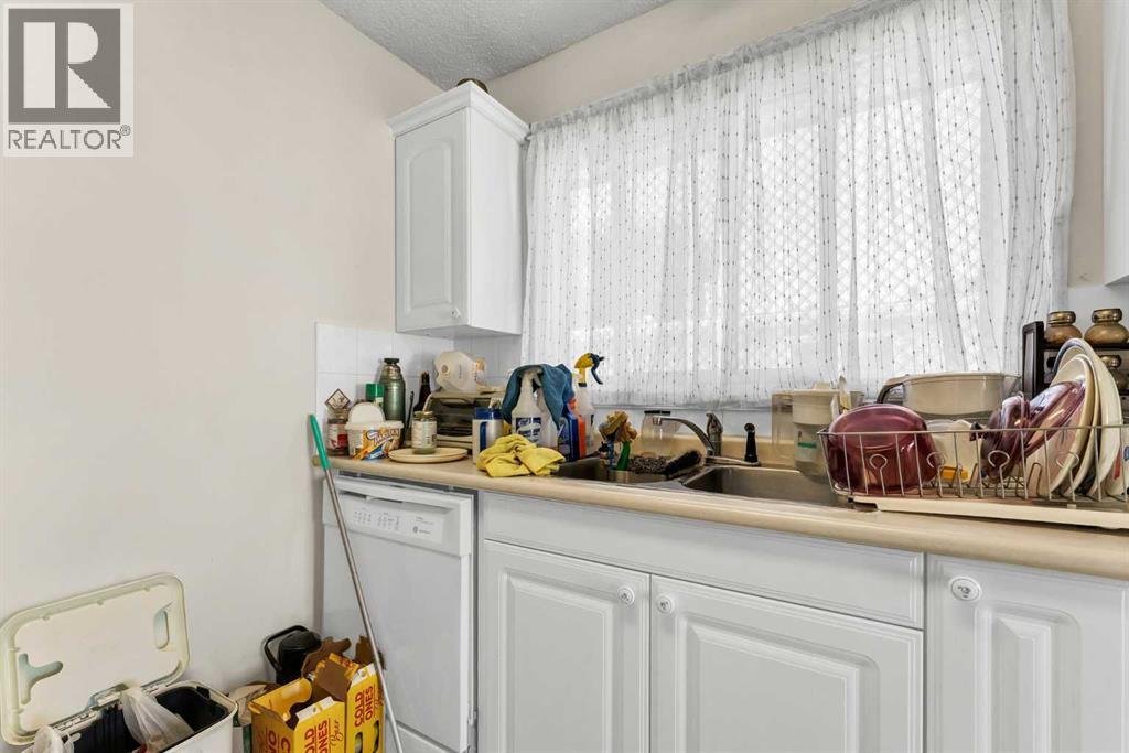 45 Clark Crescent SE - 19