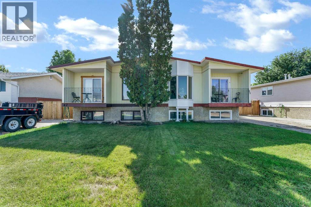 45 Clark Crescent SE - 3