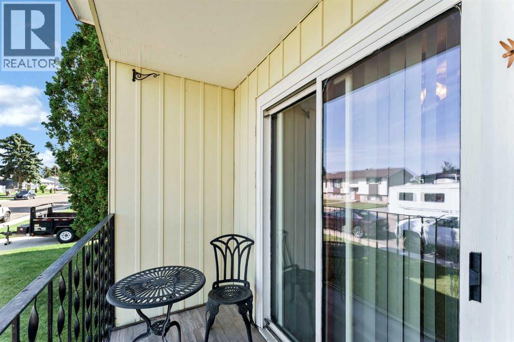 45 Clark Crescent SE - 45