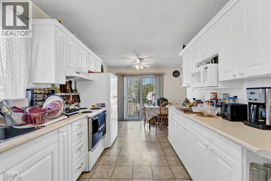 45 Clark Crescent SE - 17