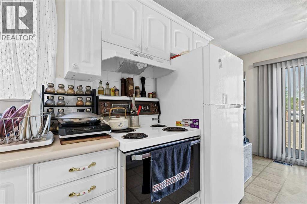 45 Clark Crescent SE - 18