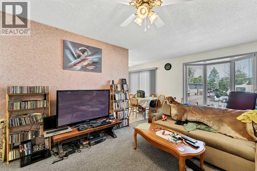 45 Clark Crescent SE - 7