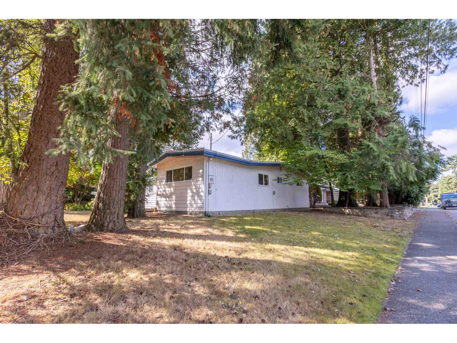 2745 ASH STREET, Abbotsford — photo 3
