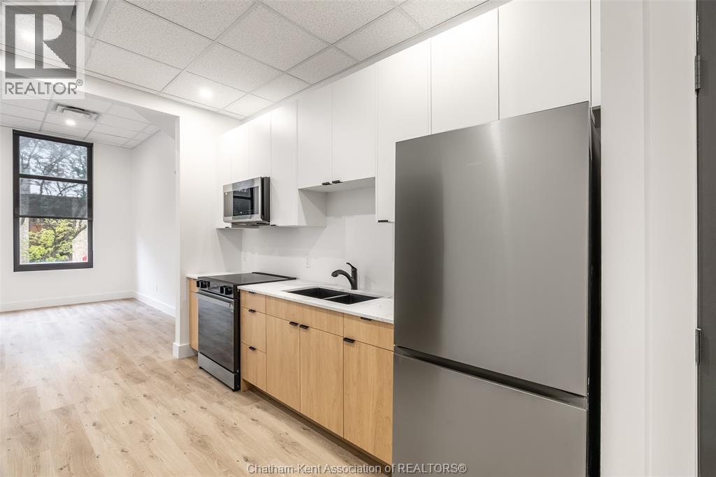 138 King STREET West Unit# 204, Chatham