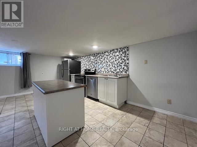 6 Bed, 6 Bath Multi-Family for Sale in Ottawa – 323 LEVIS AVENUE, Ottawa – MLS# X13768418 - Image 34