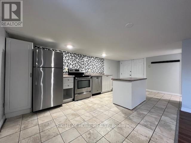 6 Bed, 6 Bath Multi-Family for Sale in Ottawa – 323 LEVIS AVENUE, Ottawa – MLS# X13768418 - Image 35